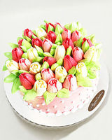 Праздничный торт «Полянка тюльпанов»