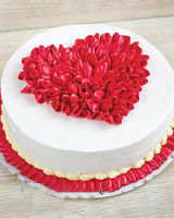 Праздничный торт «С сердечком»
