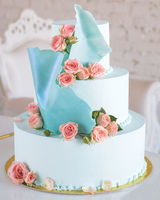 Свадебный торт «Розы и бирюза»