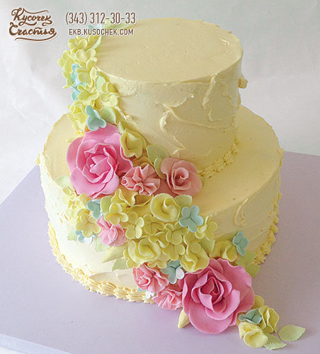 Свадебный торт «Цветочная гирлянда»