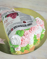 Праздничный торт «Цветы в газете»
