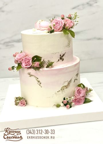Свадебный торт «Розы и золото»